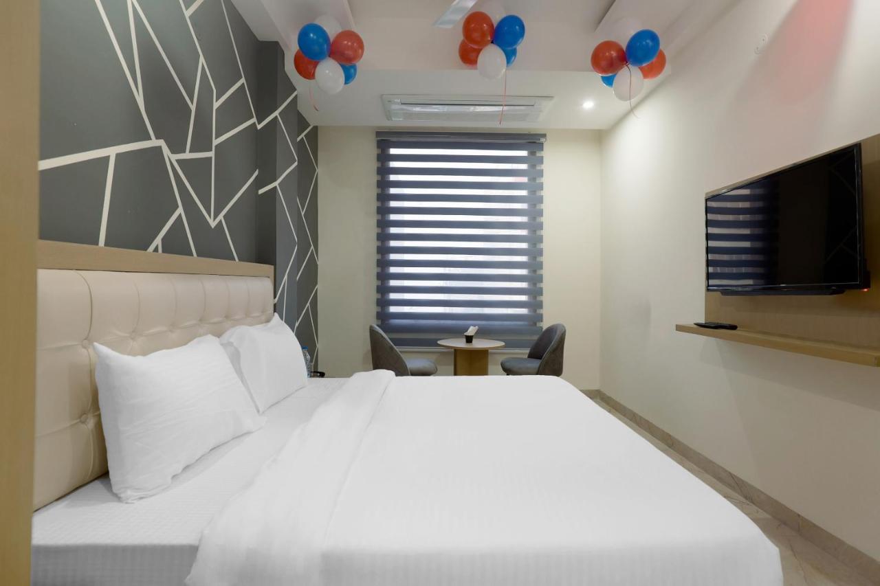 Hotel Bliss Zirakpur Exterior photo